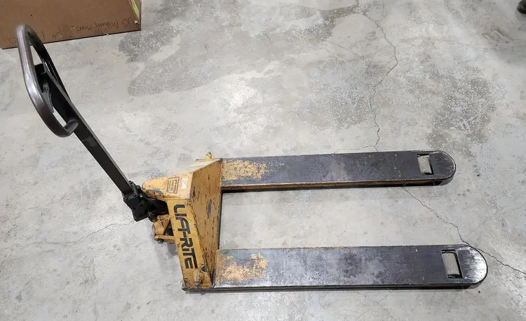 Used LIFT-RITE _UNKNOWN_ Pallet Jacks | Midwest Press and Automation #577537