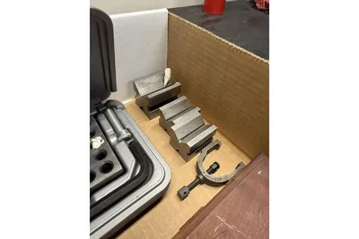 Used _UNKNOWN_ _UNKNOWN_ V-Blocks California US | KD Auctions #1359456
