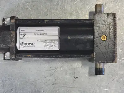 USED ROYAL ELECTRIC R3TB4C1A1A1A