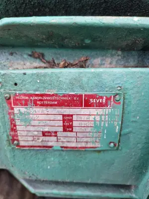 USED RENOLD COARSE CRUSHER