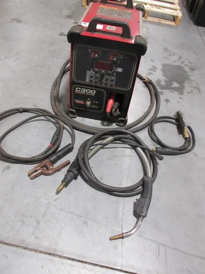 Used LINCOLN ELECTRIC POWER WAVE C300 WELDER Mig Welders Minnesota US | Machinesused.com #1418317
