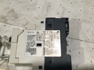 USED SCHNEIDER ELECTRIC VU28 IEA08