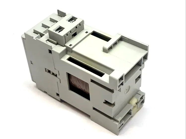 Used ALLEN‑BRADLEY 9A 3‑POLE CONTACTOR 24V DC COIL 600V AC IEC PLC Contactors | Maverick Industrial Sales #1103497