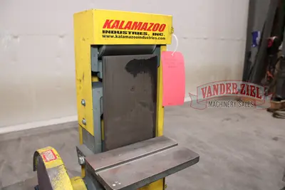 Used KALAMAZOO INDUSTRIES _UNKNOWN_ Belt Grinders Including Sanders Michigan US | Vander Ziel Machinery Sales #1262380
