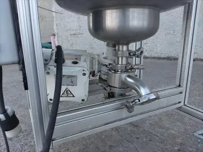 Tank, 13.2 Gallon (50 Liter), Pure-Flo Precision, Jacketed, Agitated, 316 Stainless, 45 PSI, #5991454