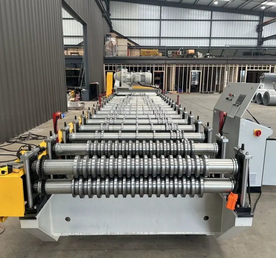 Metal Deck Roll Forming Machine in Michigan, United States
