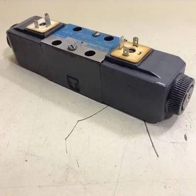 USED VICKERS DG4V-3-6C-M-U-HL7-60