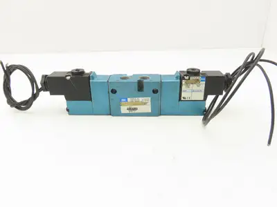 MAC 821C-PP-111CA-152 Pneumatic Double Solenoid 4/3 Spool Valve 120V 1/4" NPT