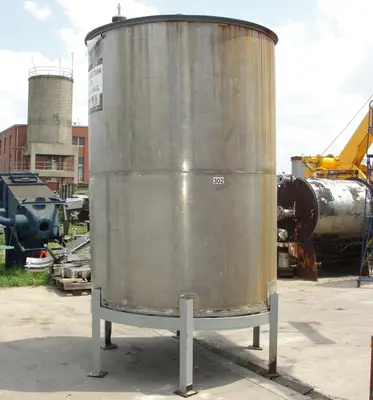 SPC6725  Tank 1610 gallon vertical tank, 304 SS, slope
