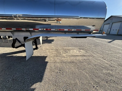 Used 2017 WALKER MILK TANKER TRAILER Liquid Supply Trailers Michigan US | Miedema Asset Management Group #1709464