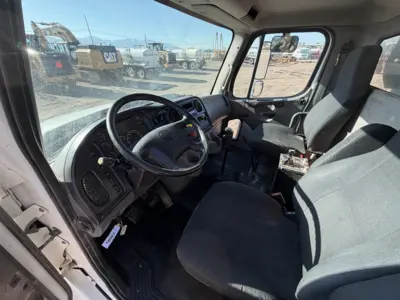USED 2020 Freightliner 114SD