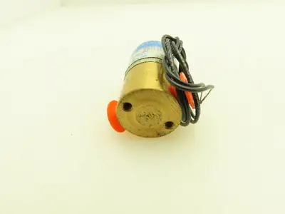 Honeywell Skinner 3133BBN1EN00 Solenoid Valve 3-Way NC 120VAC 100 PSI 1/8" NPT