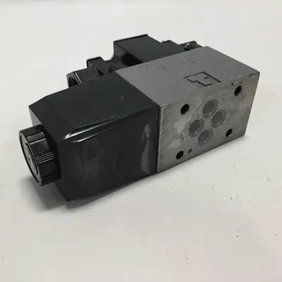 USED VICKERS DG4V32ALMP2T750