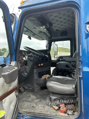 USED 2016 MACK PINNACLE CXU613