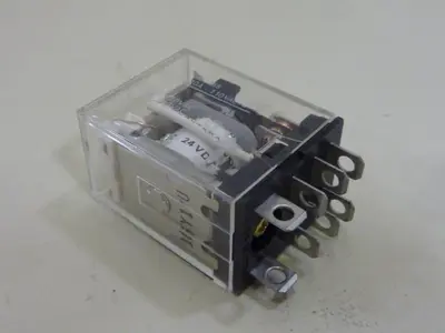 USED OMRON LY2N-D2