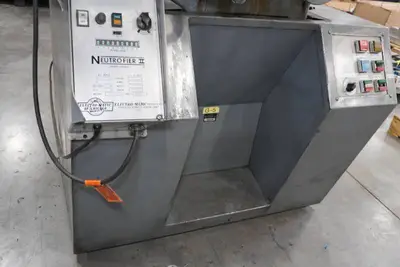 Harig Super 618 Horizontal Surface Grinder - Walker LBP Table - Neutrofier Controller