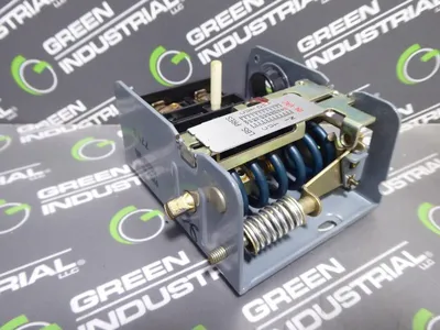 Johnson Controls P70DA-40 Pressure Control Module 20-100 PSIG Used