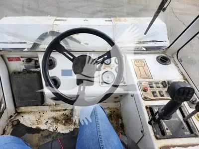 USED 2011 ROADTEC FB85