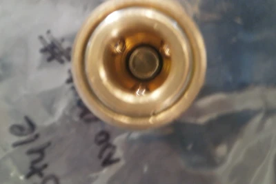 USED Milton Kwik Change "M" Style Coupler / 1/4" Brass