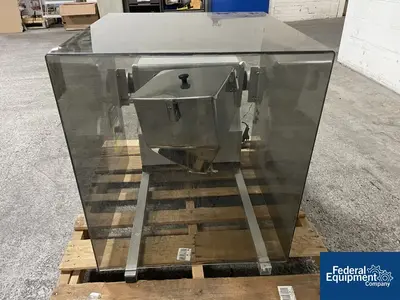 USED GlobePharma 16 Quart Globe Pharma Maxiblend Blender, Tote and Twin Shell