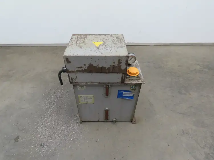 Used SHOWA _UNKNOWN_ Pumps | Arrow Industrial #620327