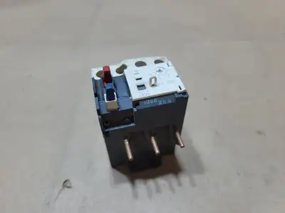 Used SCHNEIDER ELECTRIC LRD14 Relays & Switches British Columbia CA | Lenmark #1489035