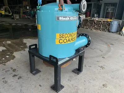USED 1990 BLACK CLAWSON UV200