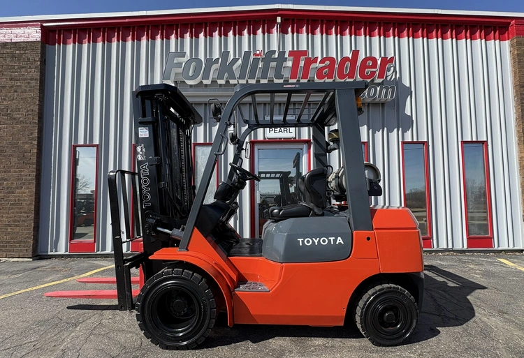 Used 2005 TOYOTA 7FGU25 Misc Forklifts Wisconsin US | Forklifttrader.com #806829