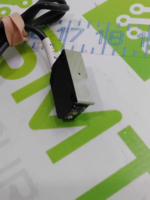 OMRON E3Z-T81-L AND E3Z-T81-D PHOTOELECTRIC SENSOR
