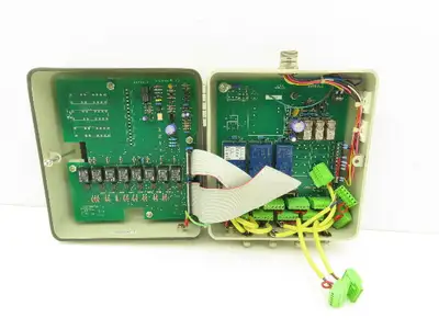 Allen Bradley 440F-C28026 MatGuard Guardmaster Safety Mat Control Unit 8 Inputs