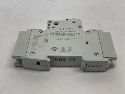 5SJ4118-7HG41 | Siemens  Miniature Circuit Breaker 1-Pole 15A 240V - Used