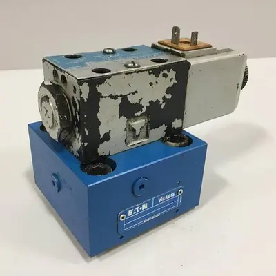 USED VICKERS CVCS25W1320A00B12