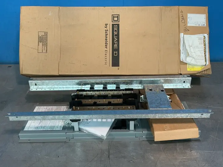 Used SQUARE D NQFP15 Electrical Panels Ohio US | HGR 24 #1301700