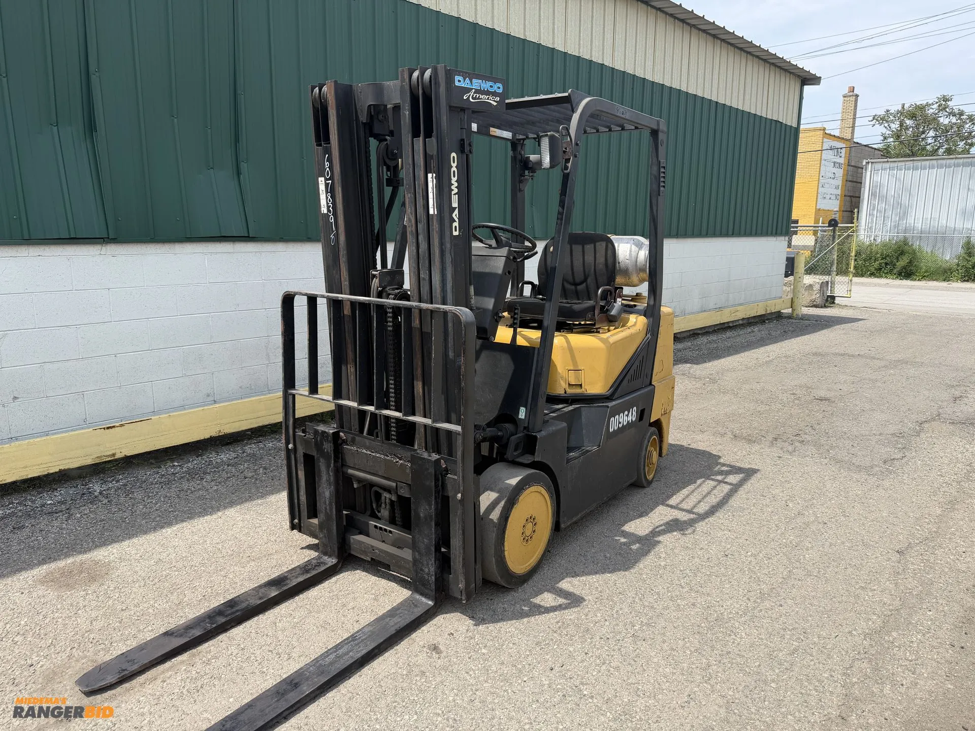 USED 2013 DAEWOO GC30P-3