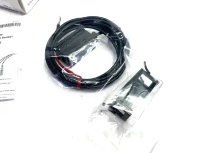 USED KEYENCE AMPLIFIER UNIT, PNP, FOR DIGITAL ULTRASONIC SENSOR