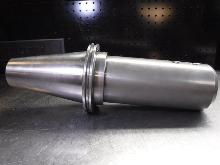 Used DAVIS TOOLS INC. _UNKNOWN_ CAT Holders Michigan US | Superior Machine & Tool Inc #212622