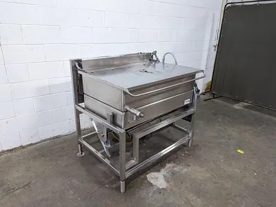 USED 1997 MARKET FORGE INDUSTRIES 40-STGM-L