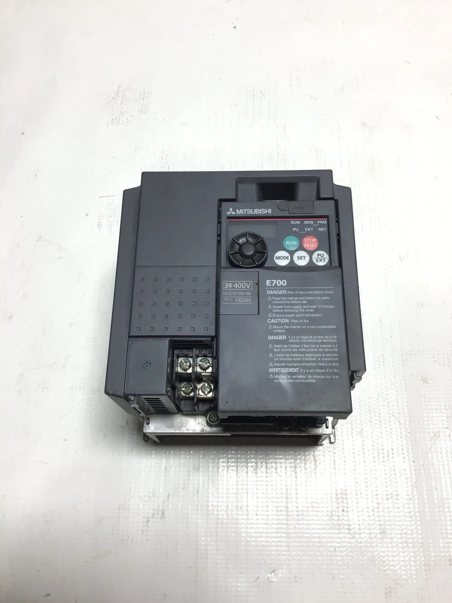 Mitsubishi Electric FR-E740-060-NA Inverter Input 380-480VAC 9.7A 3PH 50/60Hz