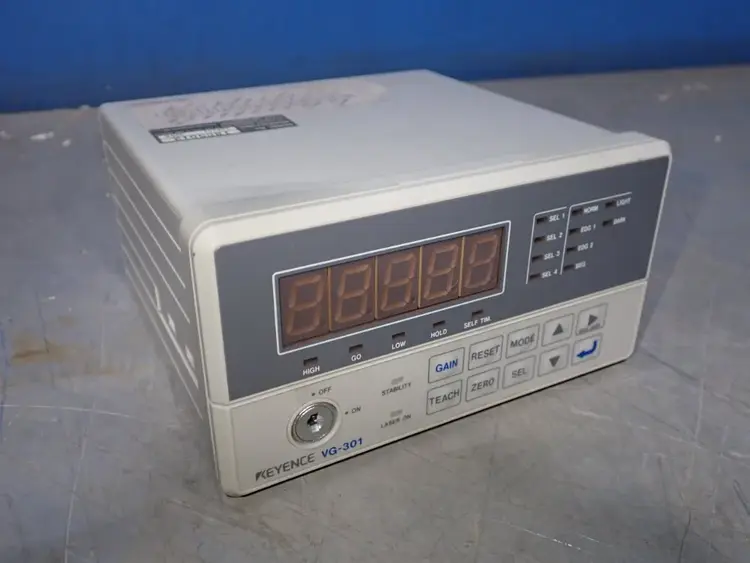 Used KEYENCE VG301 Amplifiers | HGR 24 #741205