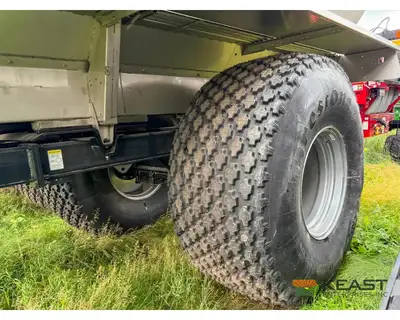 Used UNVERFERTH _UNKNOWN_ Dry Spreaders Iowa US | Keast Enterprises #1360460
