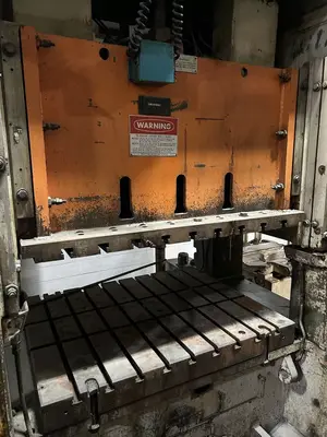 USED 1973 VERSON VERSON S2-200-60-48T PRESS