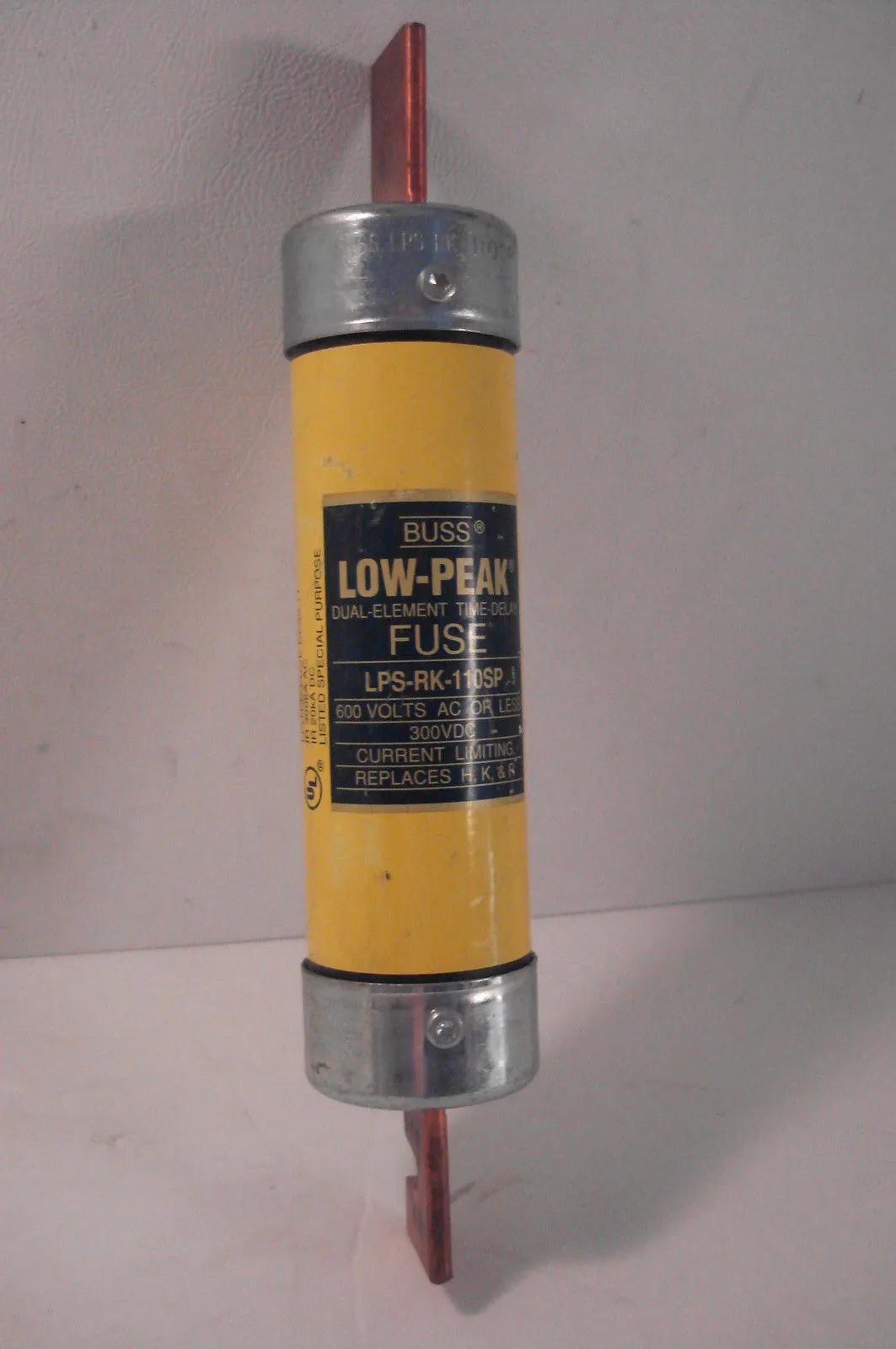 USED COOPER BUSSMANN LOW PEAK LPS-RK-110SP FUSE USED