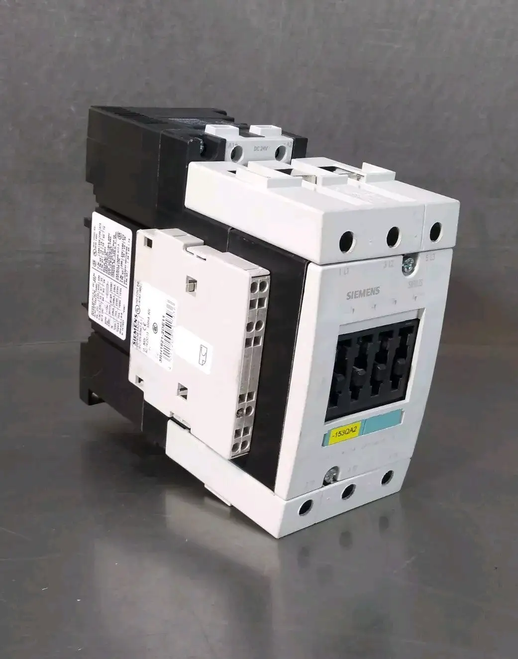 Siemens 3RT1045-1B.0 w/ 3RH1921-2DE11 Contactor Loc4D3
