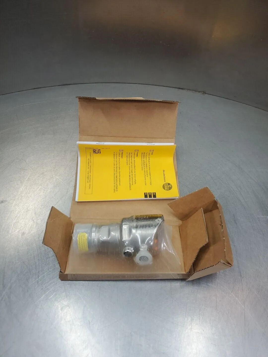 IFM PI2797 Pressure Sensor **New Open Box** 5D-36