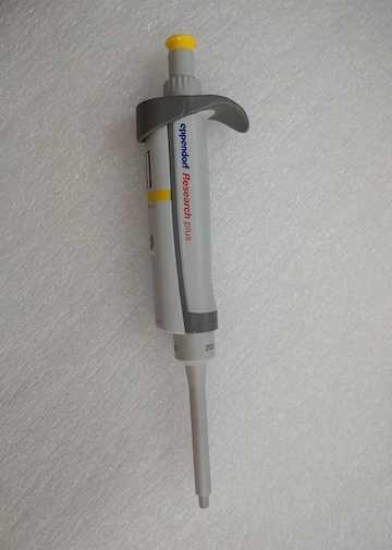 Used EPPENDORF _UNKNOWN_ Pipettes California US | Biotech Equipment Sales #1505969