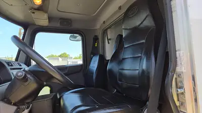 USED 2021 PETERBILT 330