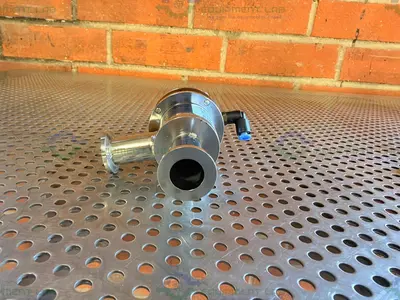 Used NOR-CAL PRODUCTS ESVP-0752-NW8 RIGHT ANGLE VALVE W/ KF 16/10 VACUUM FITTING Valves/Fittings California US | Equipment Lab #1511119