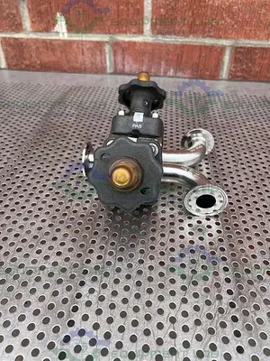 USED ITT PURE FLO 1-316L-RA20MAX 3 - WAY DIAPHRAGM VALVE W/ 1" SANITARY FITTING