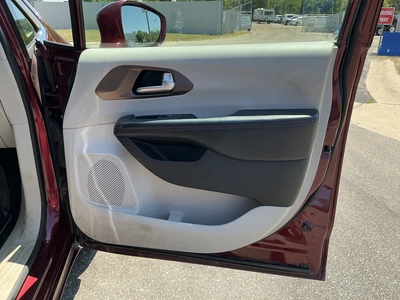 Used 2018 CHRYSLER PACIFICA Vans Michigan US | Miedema Asset Management Group #1304621