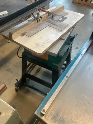 Used MAKITA 2702 Woodworking Saws British Columbia CA | Lenmark #272005